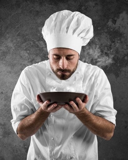 4 Le profil sensoriel de la vanille se décompose en plusieurs notes :Notes de tête : fraîches et légèrement fleuriesNotes de cœur : chaudes et crémeusesNotes de fond : boisées et balsamiques